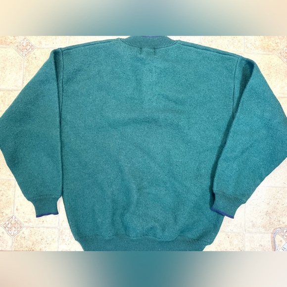 Men’s VTG Kelly Green Woolrich 3/4 Button Top Pullover Sweater Size Large - Picture 9 of 11